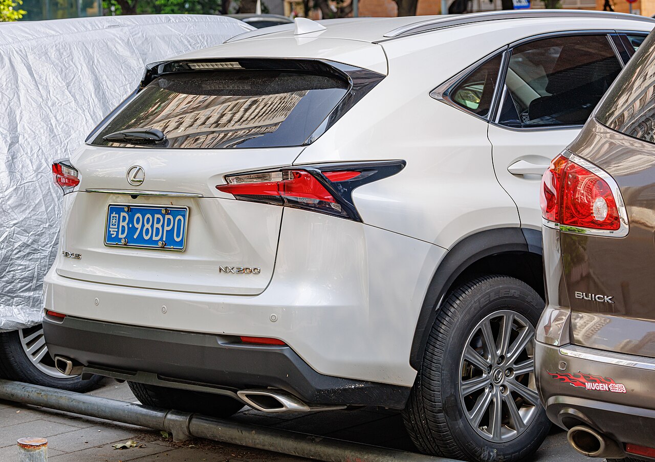 Lexus NX 200t AZ10