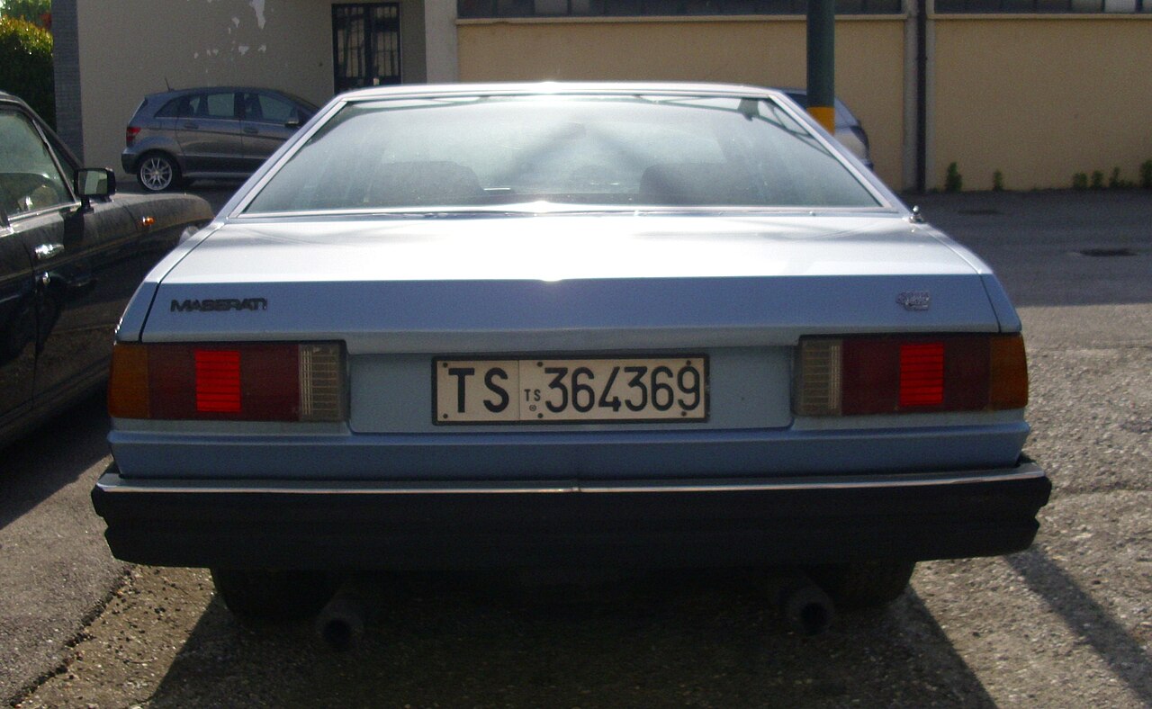 Maserati Quattroporte III 4.9 V8 AM330