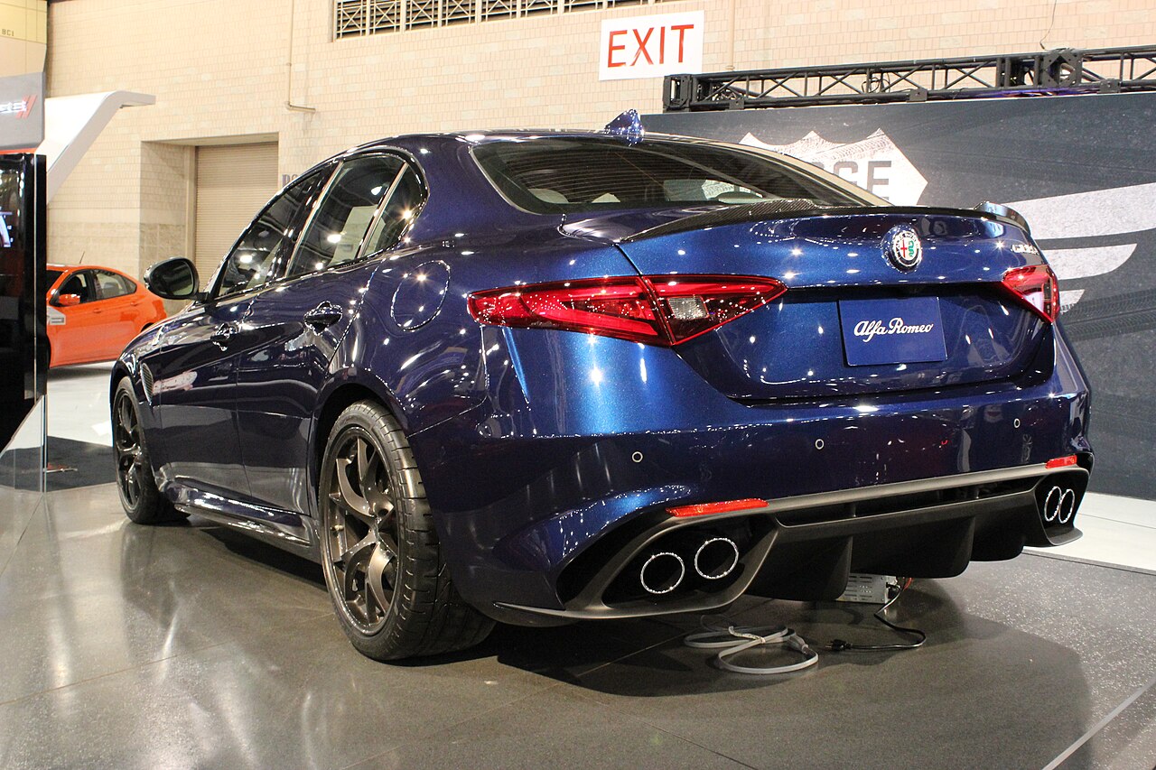 Alfa Romeo Giulia Quadrifoglio 952