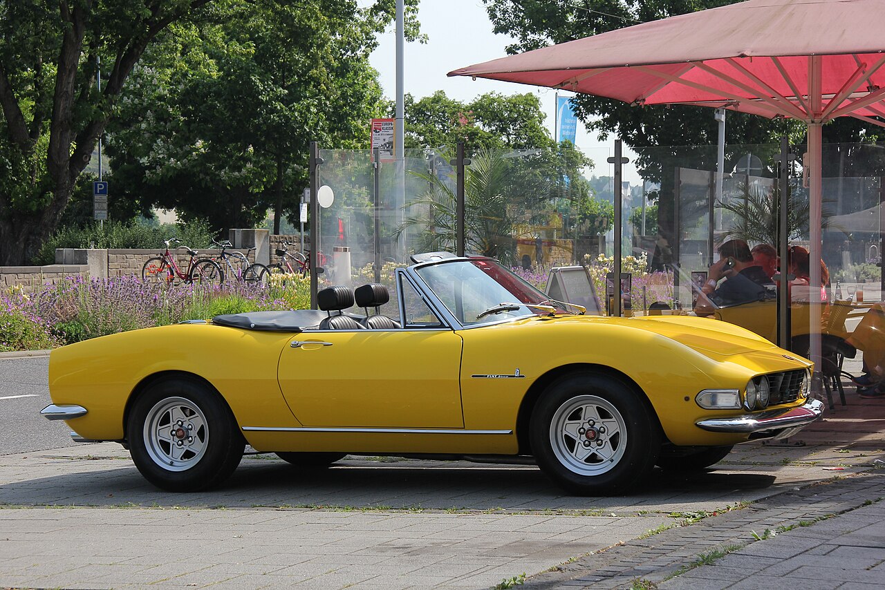 Fiat Dino 2400