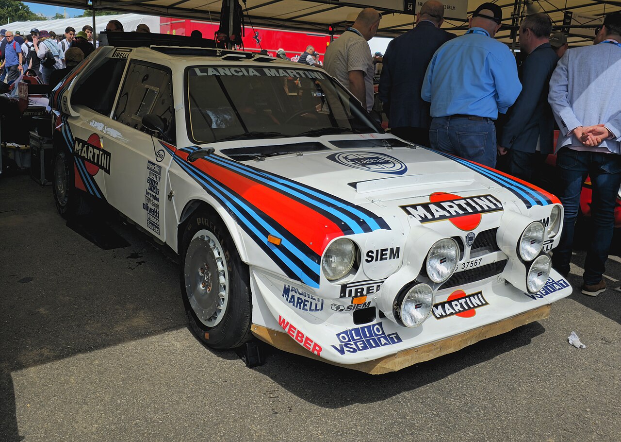 Lancia Delta S4 Stradale