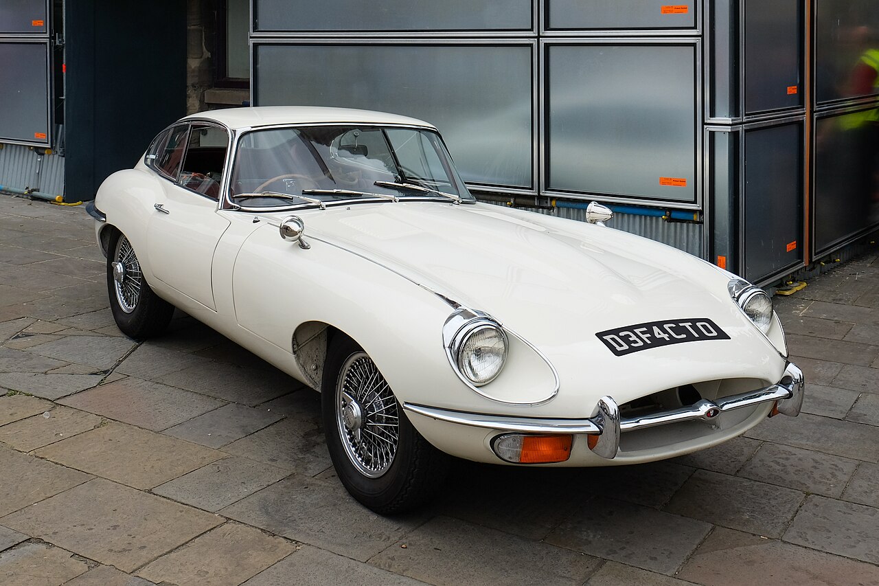 Jaguar E-Type Series 2 4.2