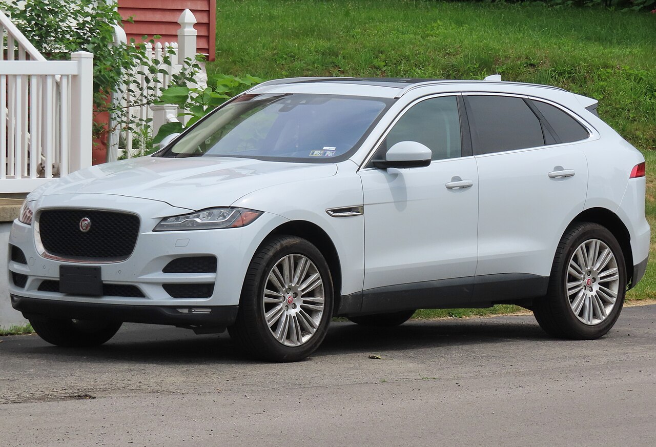 Jaguar F-Pace SVR