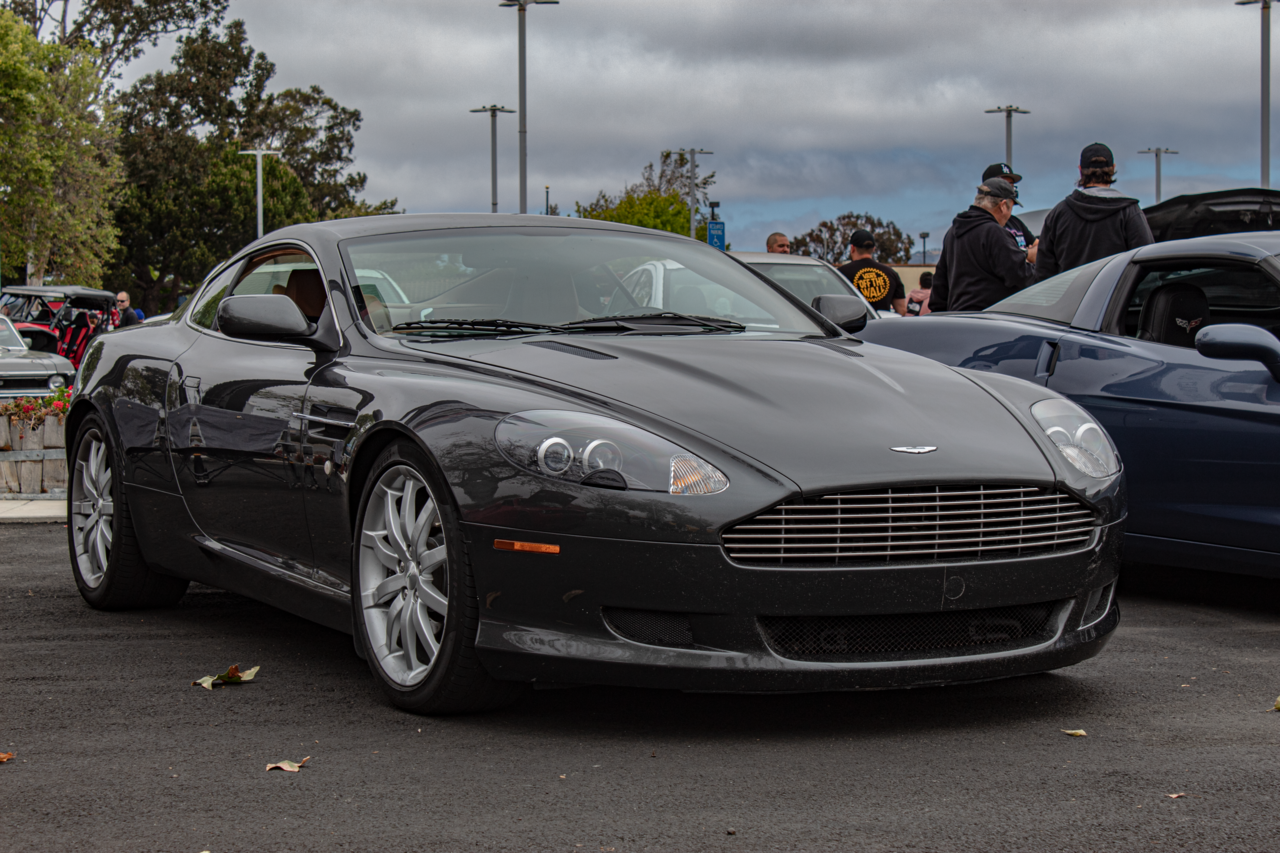 Aston Martin DB9 V12