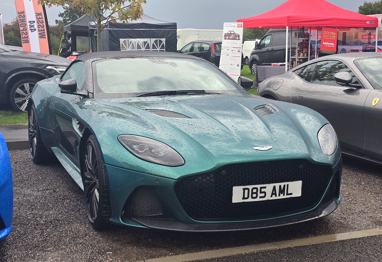 Aston Martin DBS Ultimate