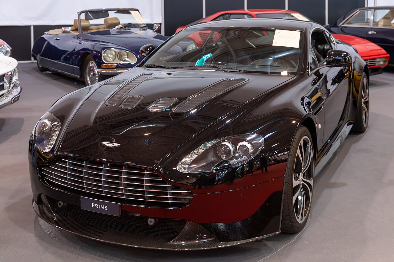 Aston Martin Vantage V12 Vantage