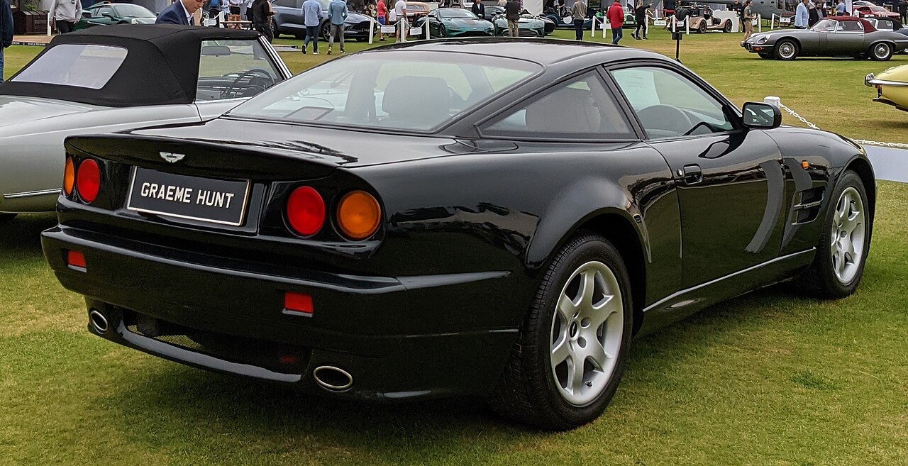 Aston Martin V8 Vantage V