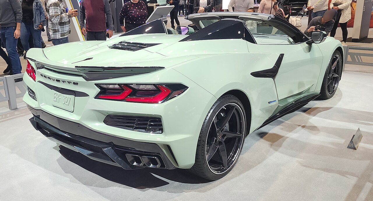 Chevrolet Corvette C8 E-Ray 6.2 LT2 + E
