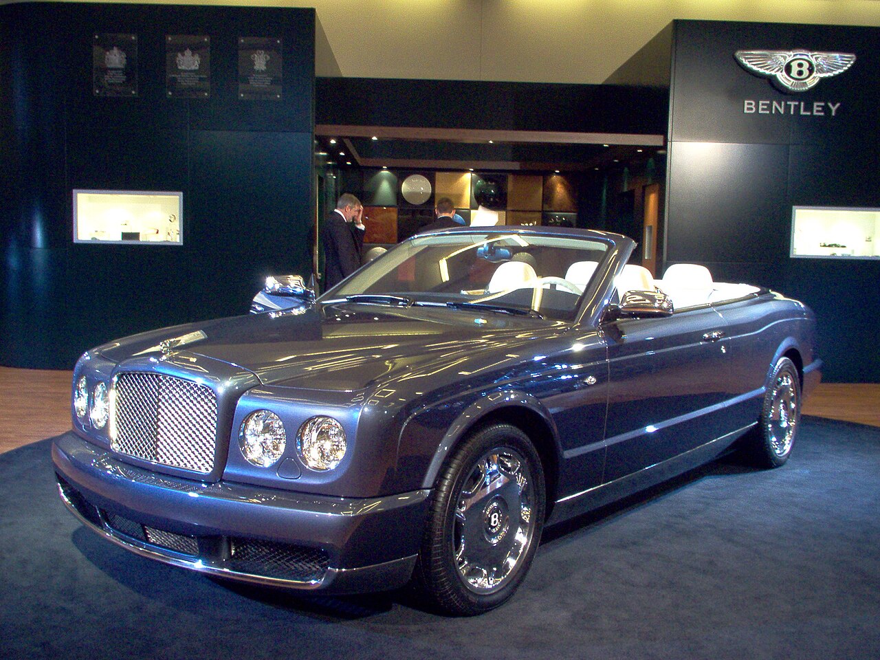 Bentley Azure 6.75 V8