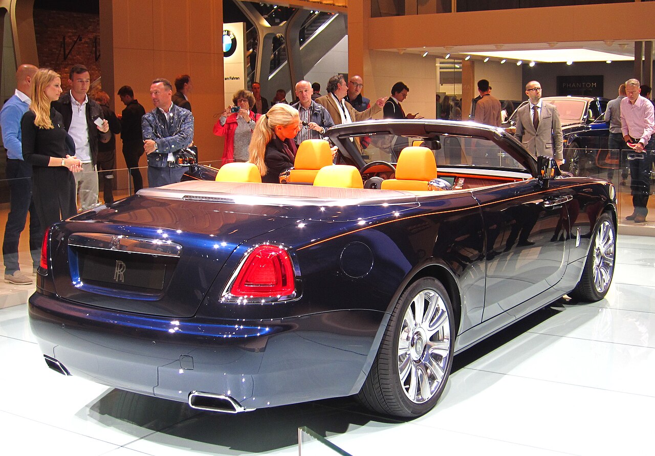 Rolls-Royce Dawn 6.6 V12