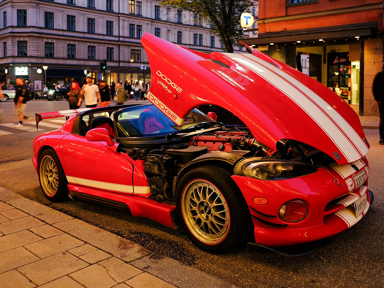 Dodge Viper GTS-R 8.4 V10