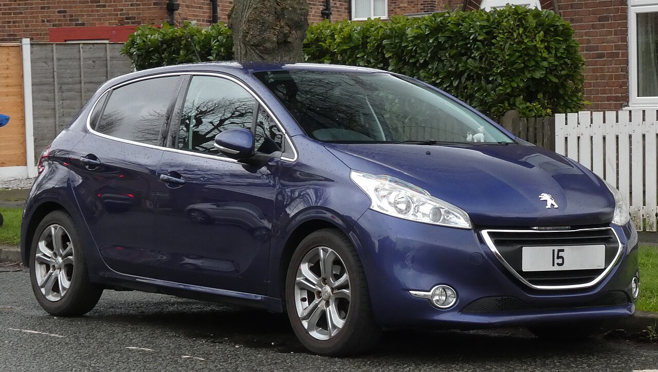 Peugeot 208 GTi by Peugeot Sport 1.6 THP