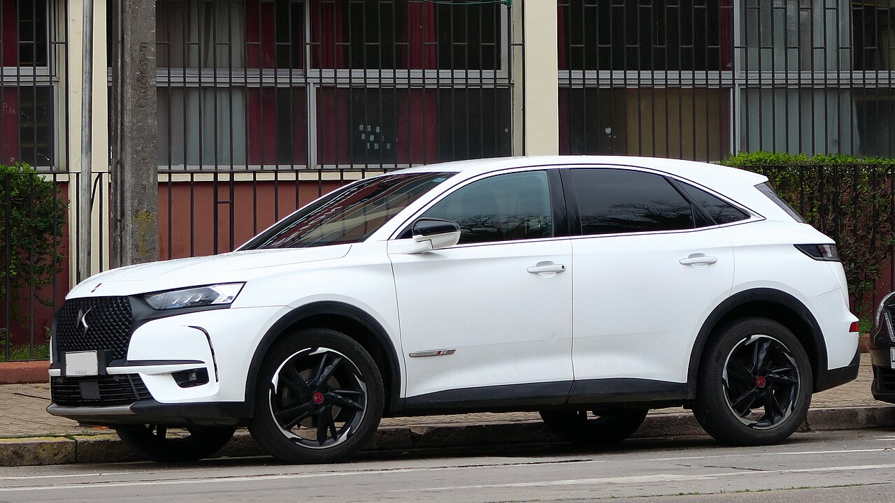 DS DS7 Crossback E-Tense 4x4
