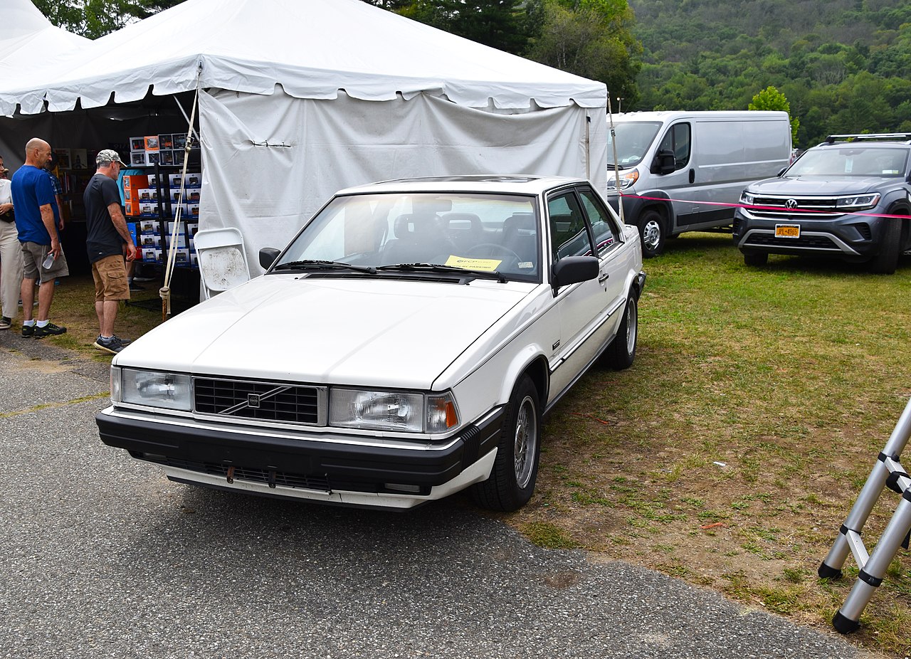 Volvo 780 Turbo Bertone 2.3