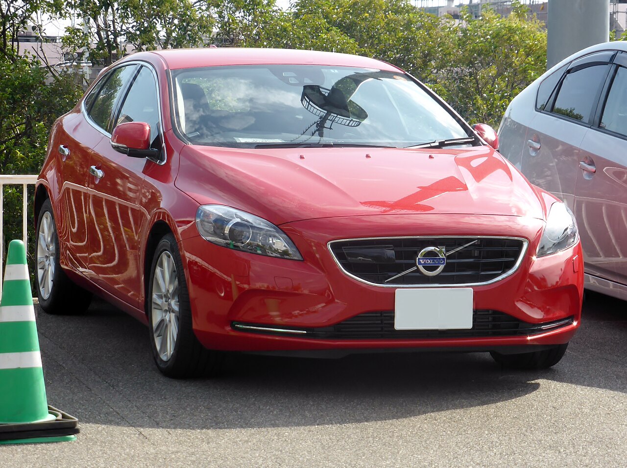 Volvo V40 II T5 R-Design 2.0