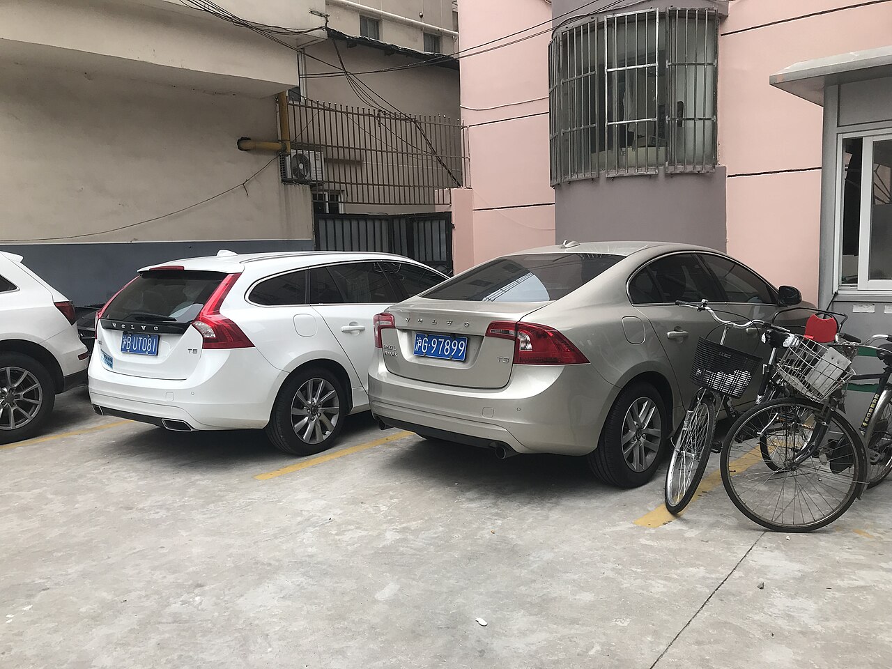 Volvo V60 II T8 Polestar Engineered 2.0