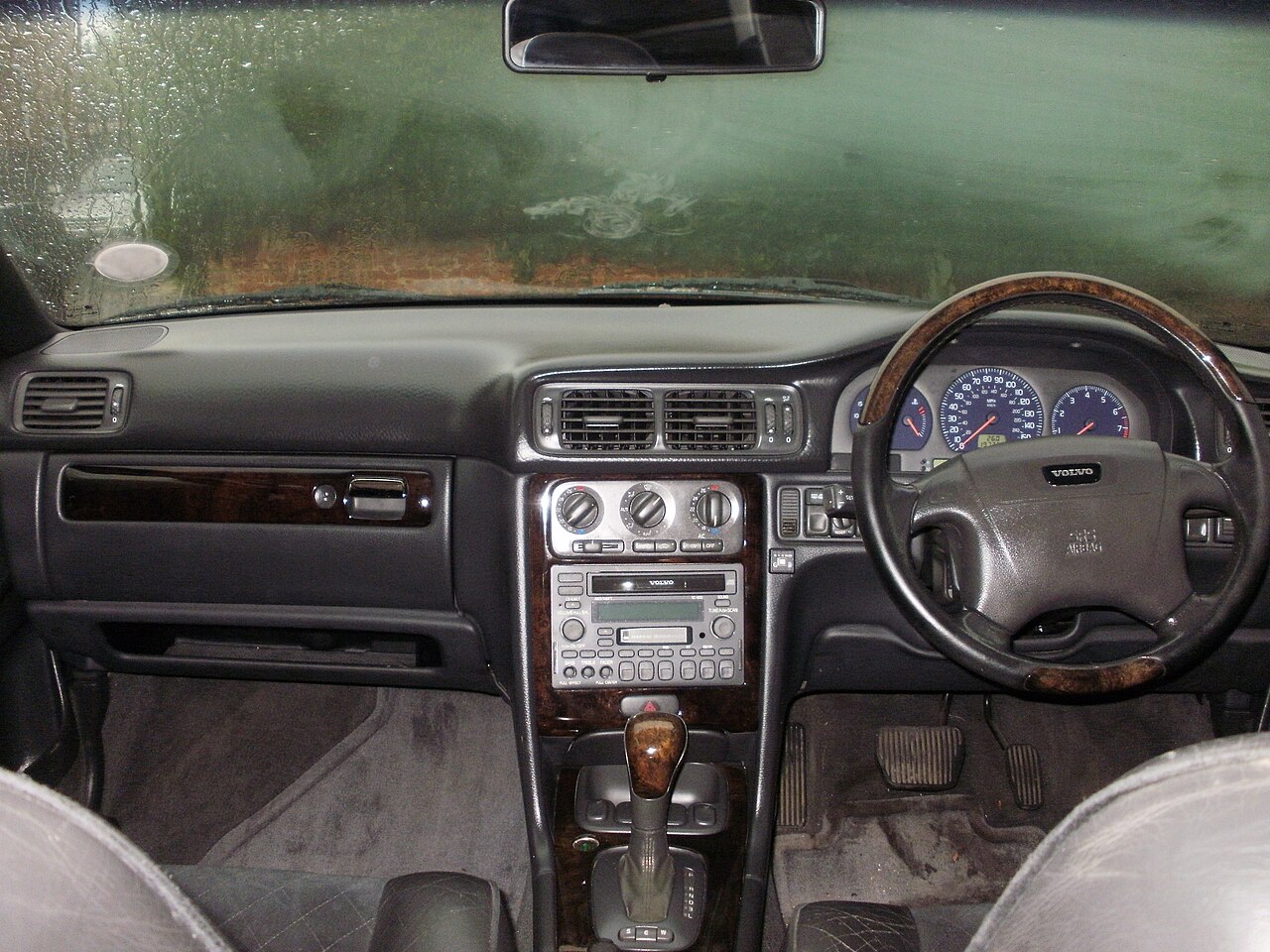 Volvo V70 T5 2.3
