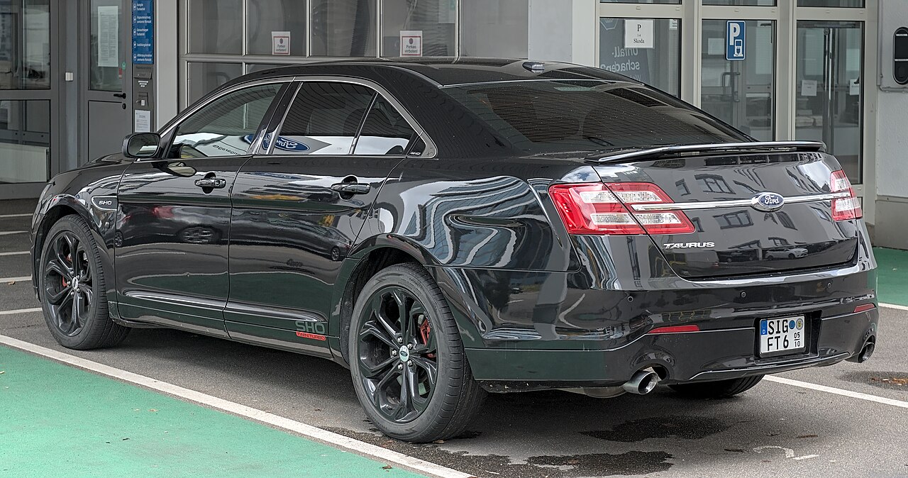 Ford Taurus SHO
