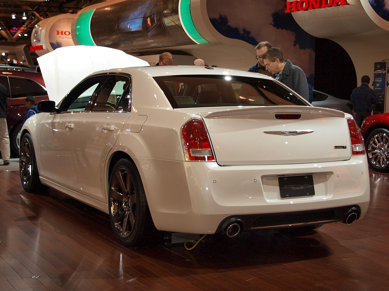 Chrysler 300 SRT8 6.4 392 HEMI LD