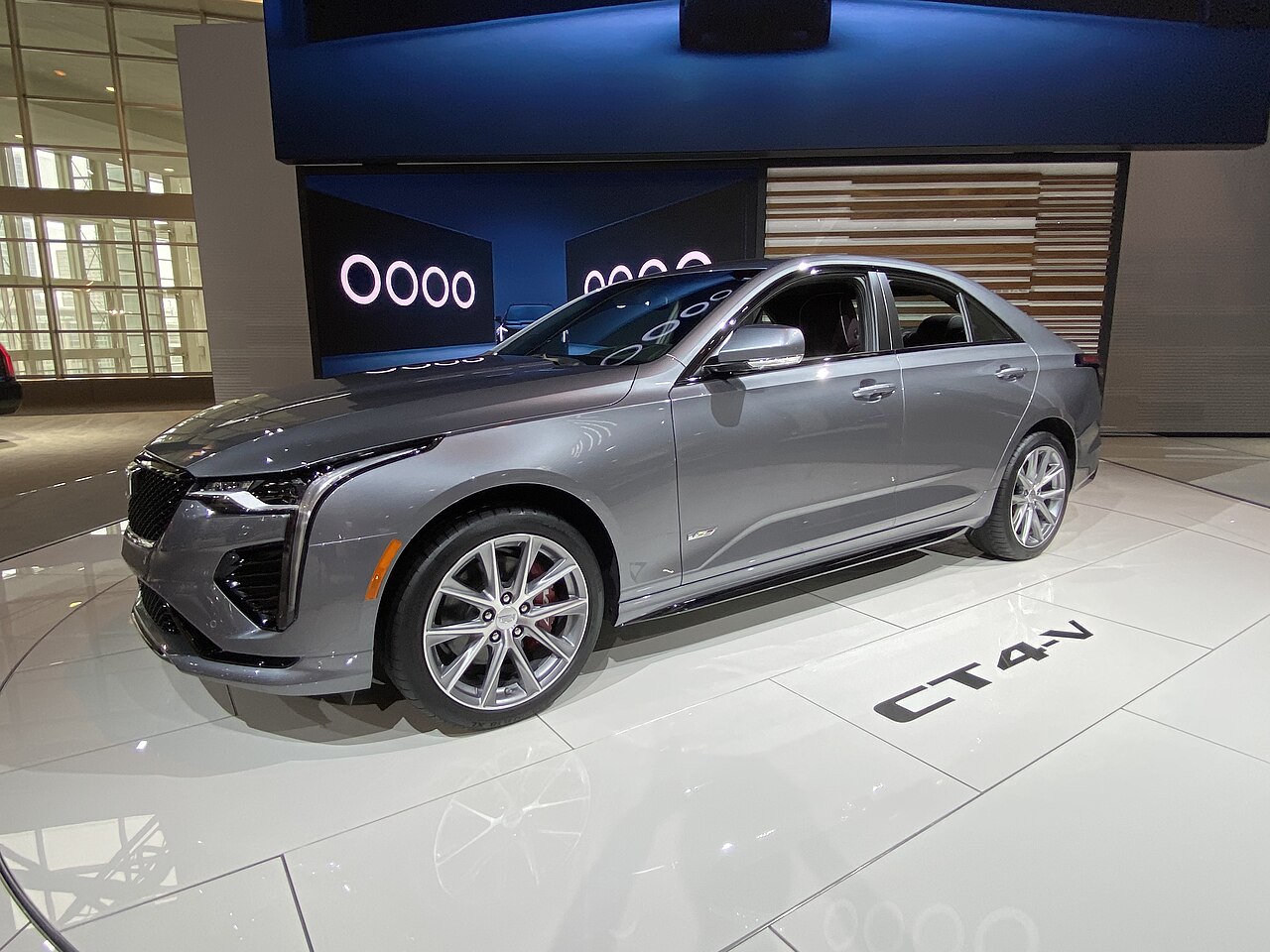Cadillac CT4 CT4-V 2.7T