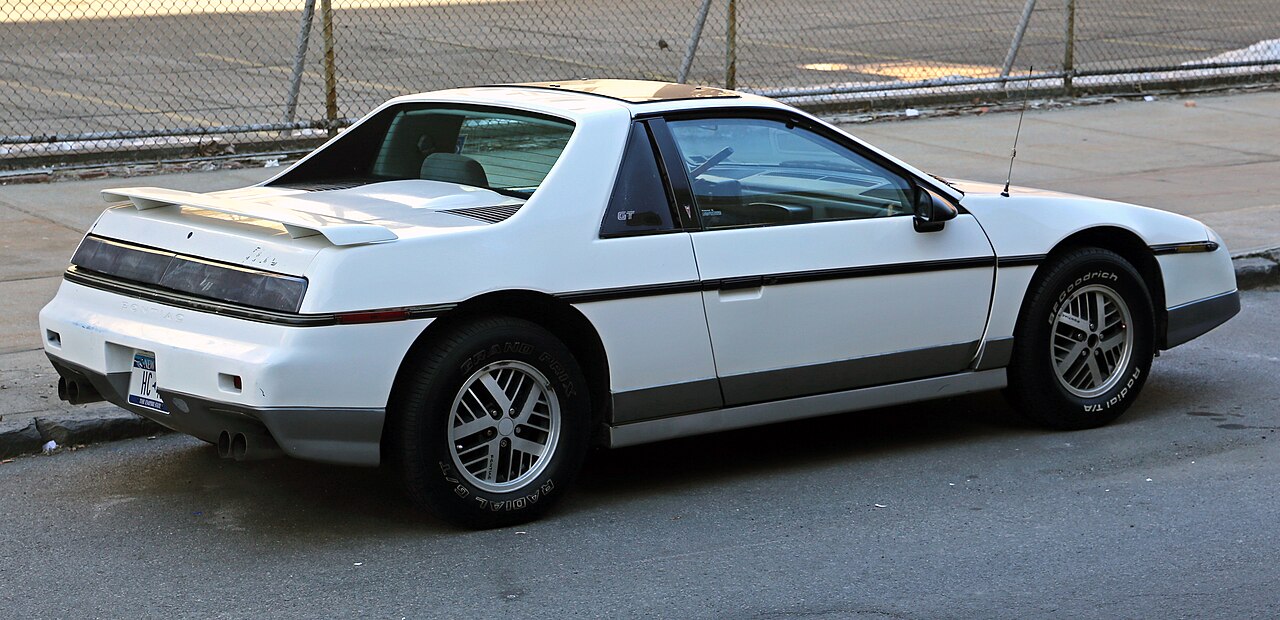 Pontiac Fiero GT 2.8 V6