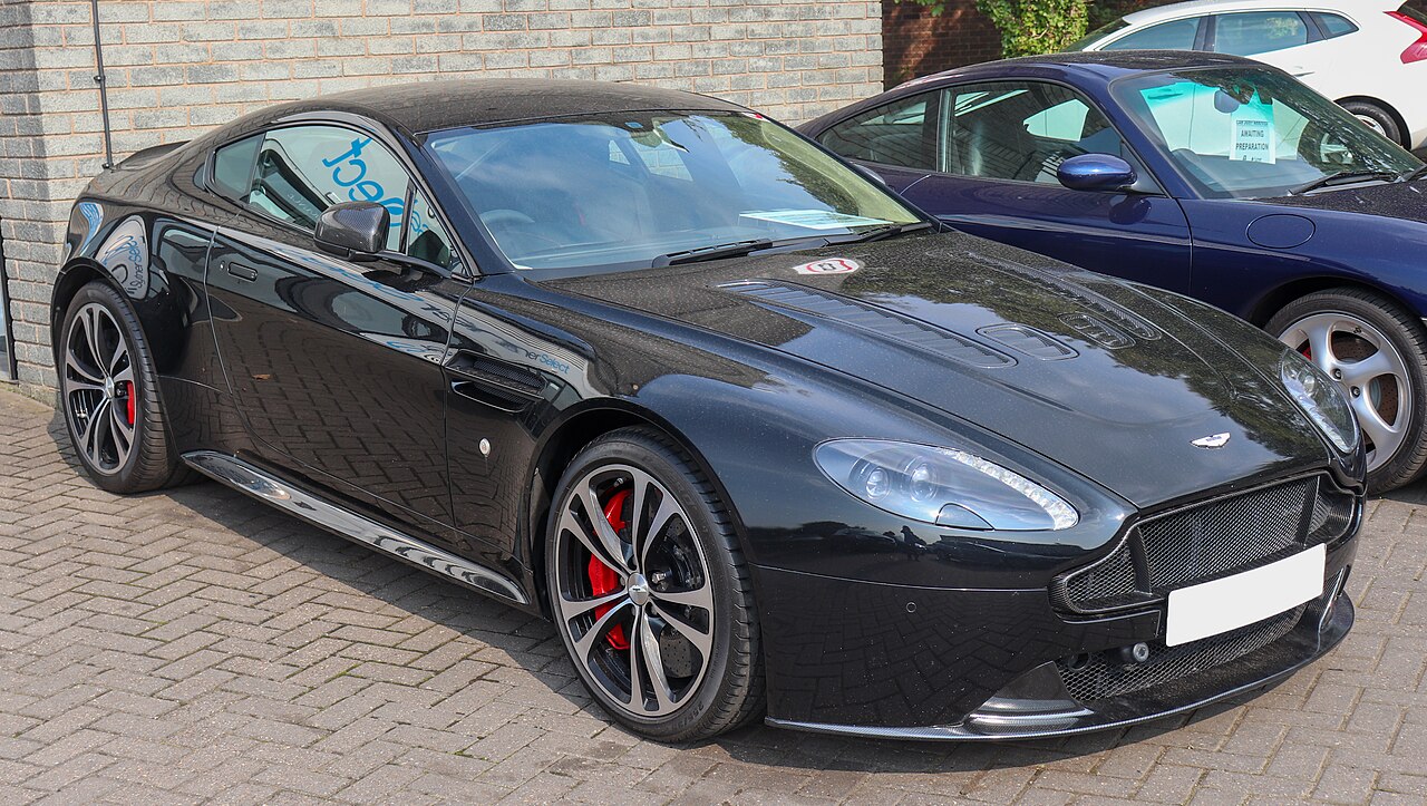 Aston Martin Vantage V12 S 5.9 V12