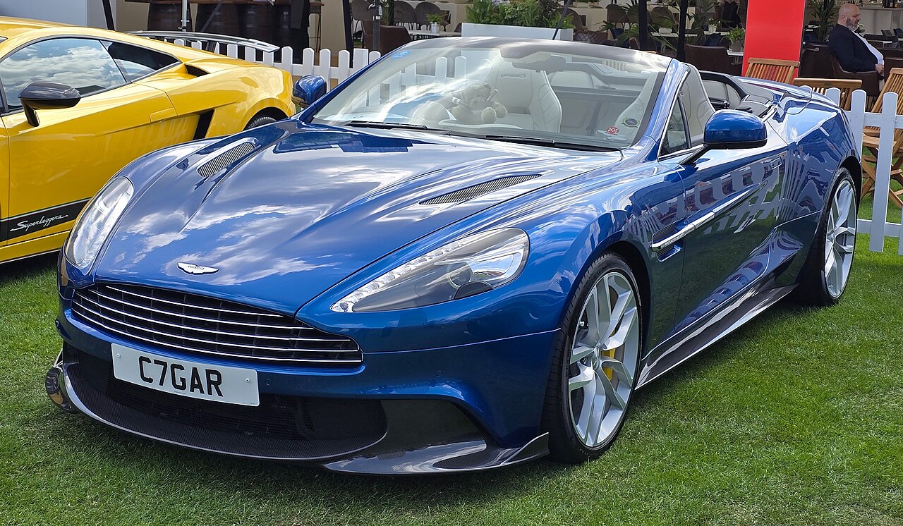 Aston Martin Vanquish S 6.0 V12