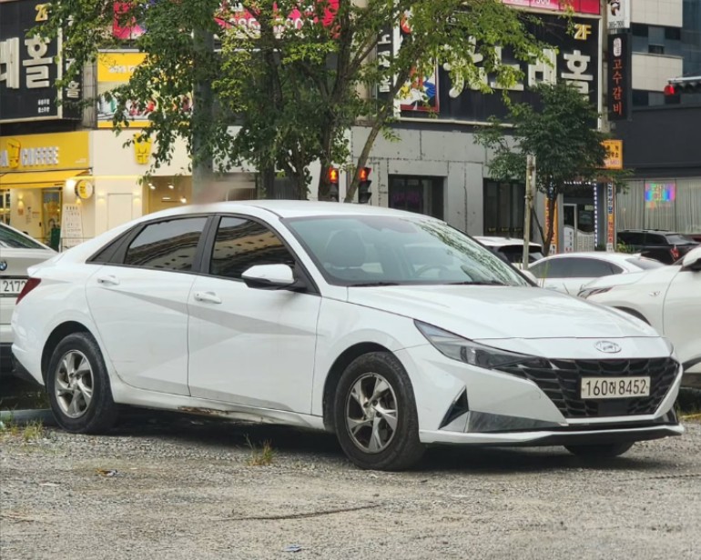 Hyundai Elantra 2.0 MPi CN7