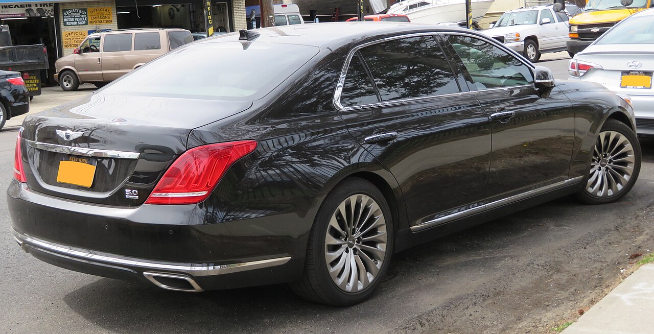 Genesis G90 3.3T HI