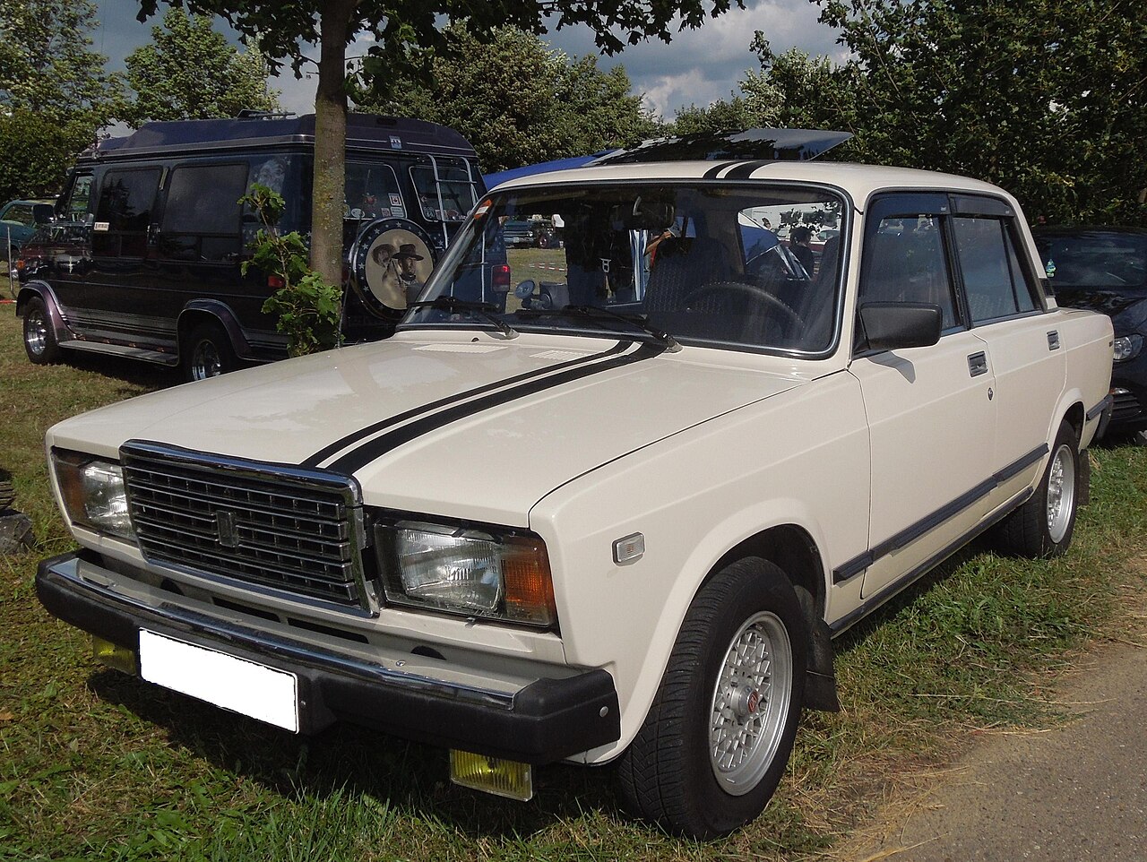 Lada Nova 1500 2104