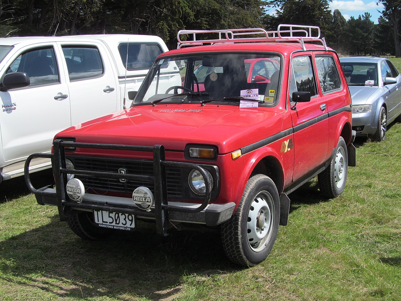 Lada Niva 1.7i 4x4 5-Tuerer 2131