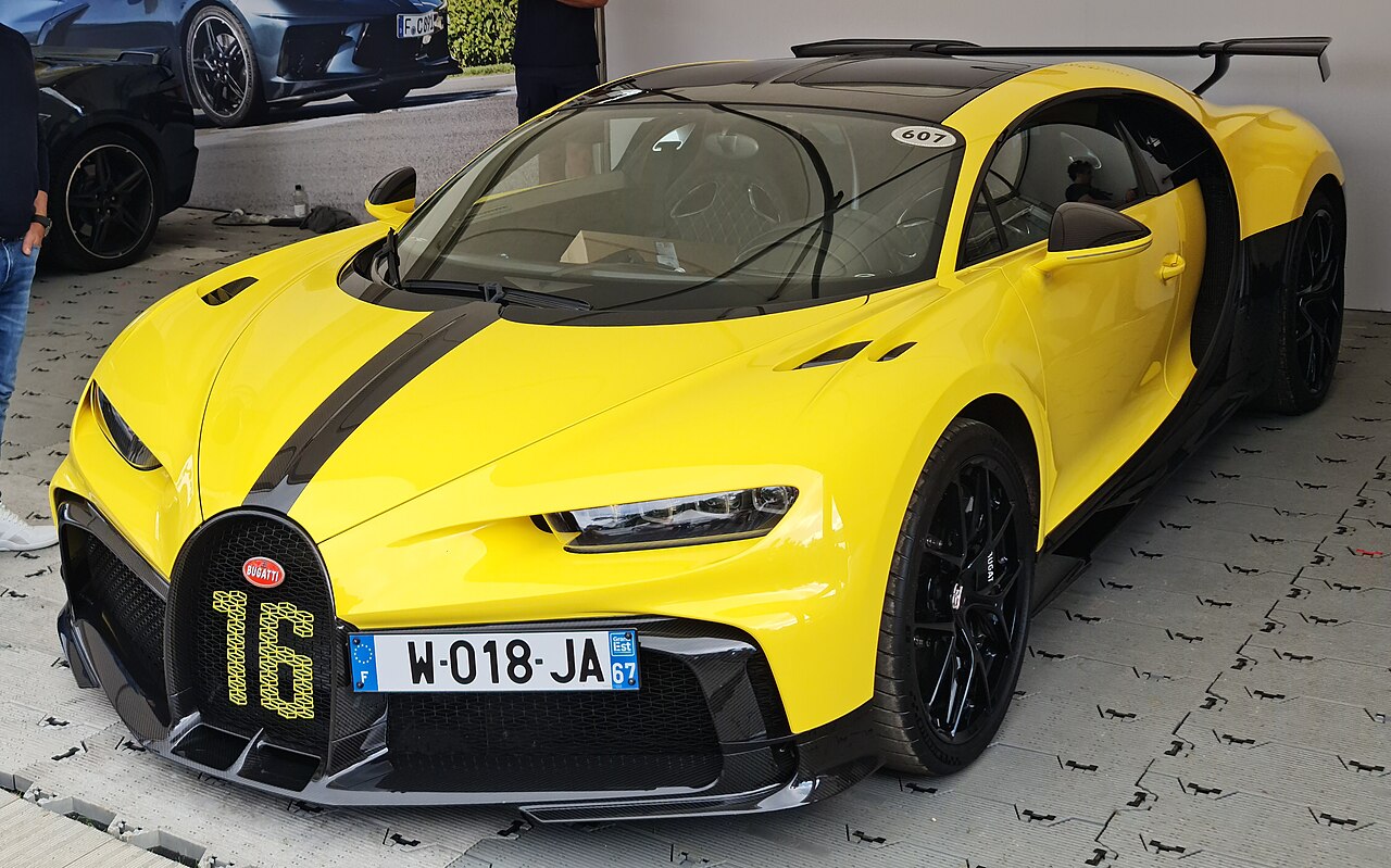 Bugatti Chiron Pur Sport 8.0 W16 Quad-Turbo