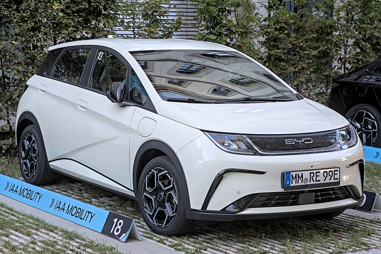 BYD Dolphin Active