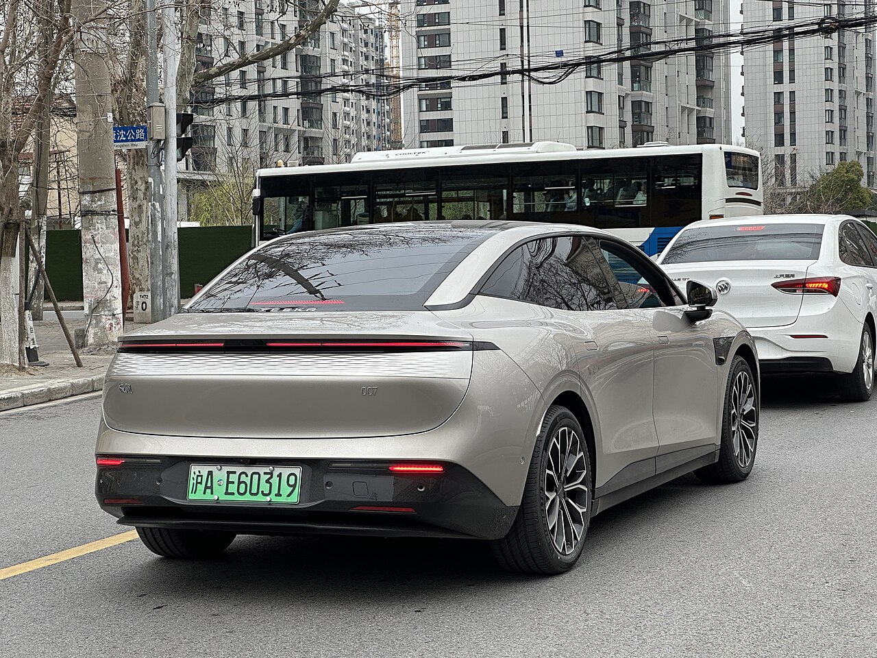 ZEEKR 007