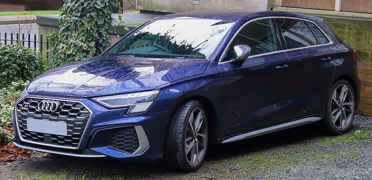 Audi S3 8Y quattro