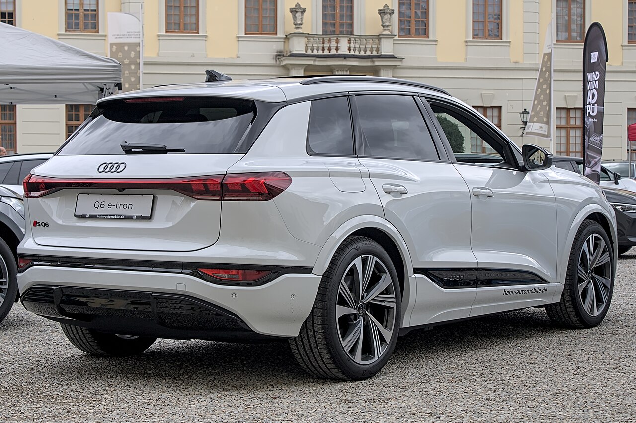 Audi SQ6 e-tron quattro
