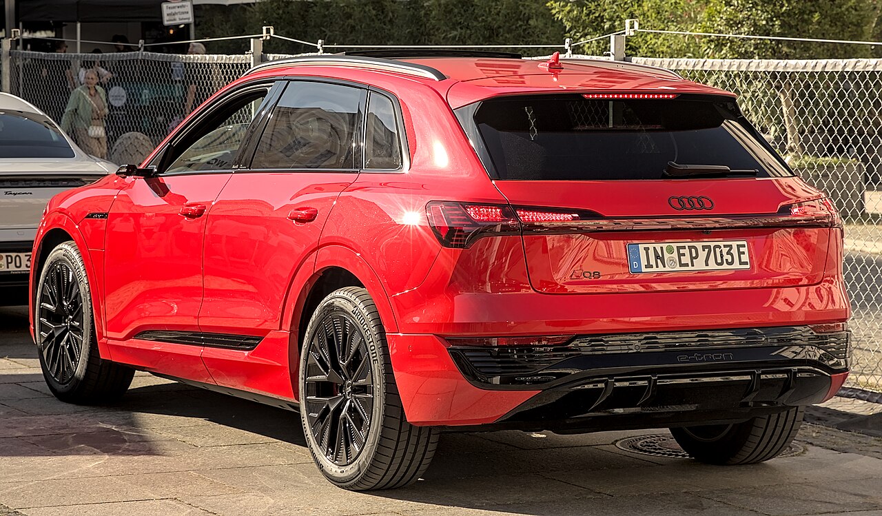Audi Q8 e-tron 50 quattro