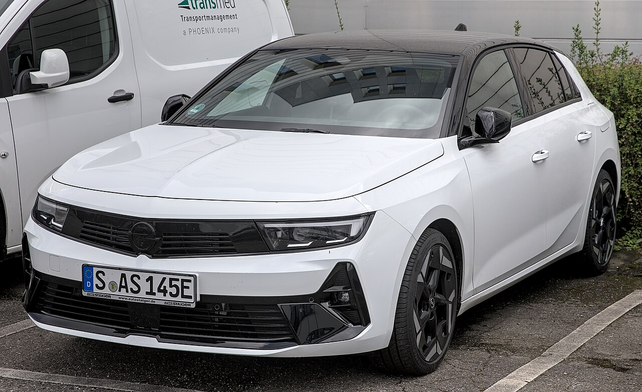 Opel Astra L GSe PHEV