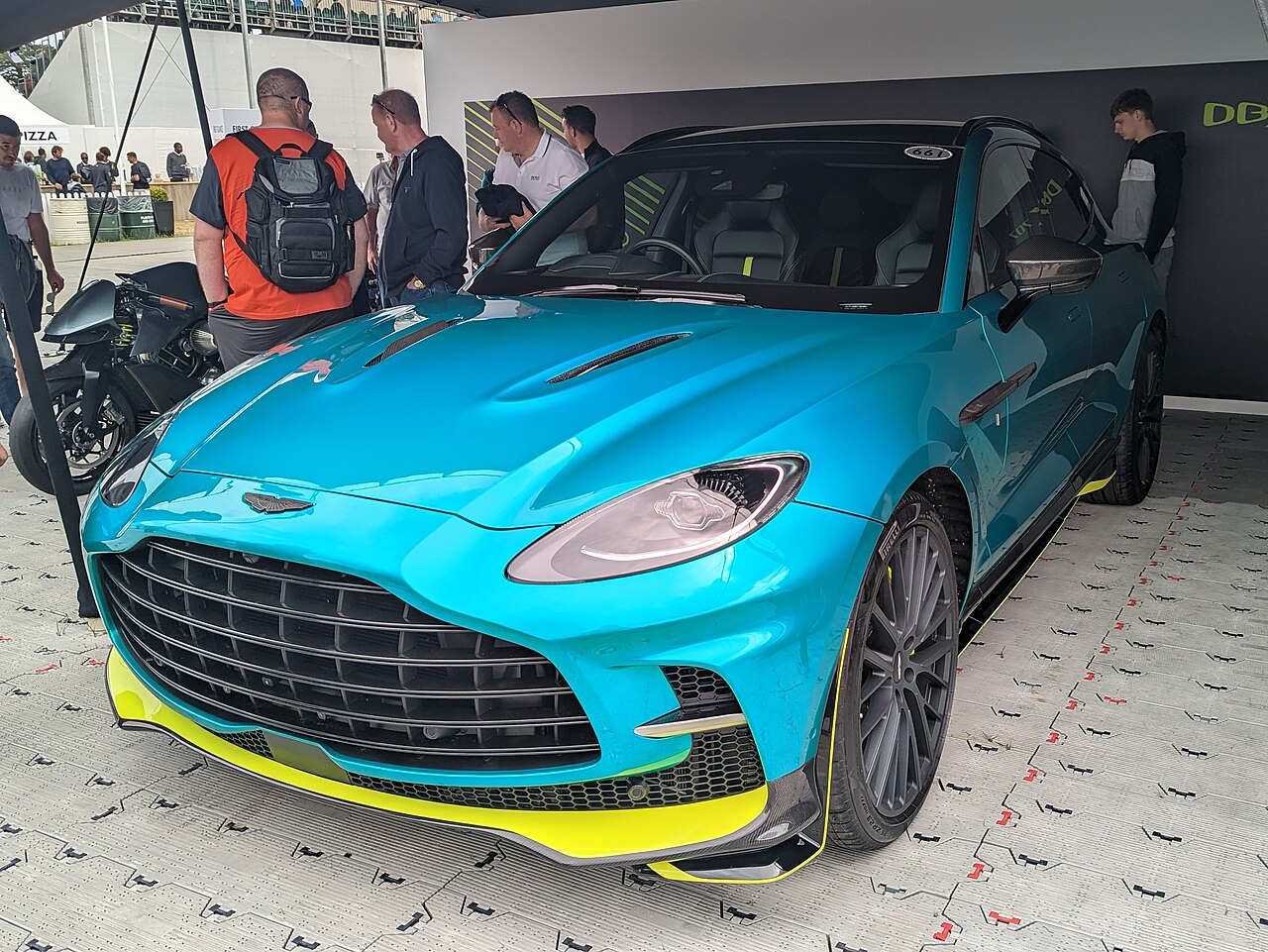 Aston Martin DBX 707 4.0 V8 TT