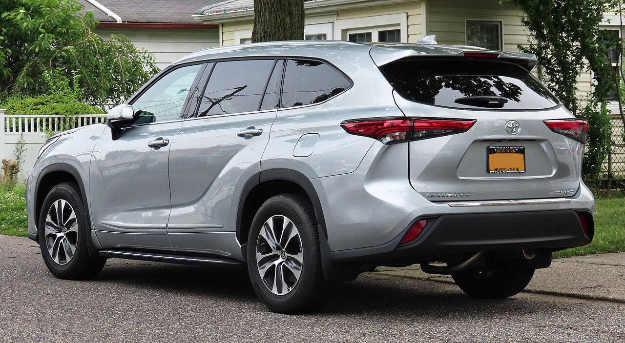 Toyota Highlander 2.5 Hybrid FWD