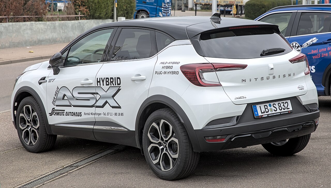 Mitsubishi ASX 1.6 HEV Full Hybrid, rebadged Captur