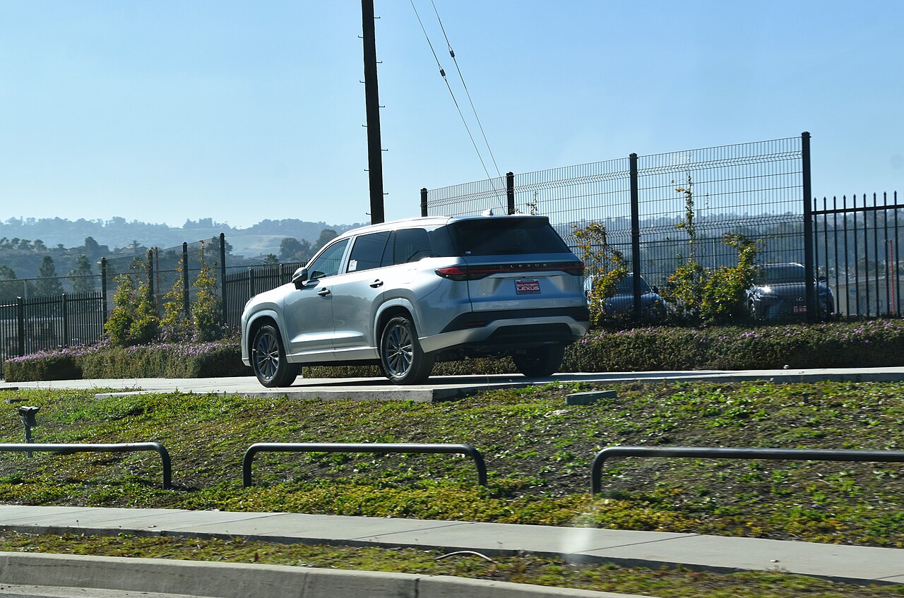 Lexus TX TX500h F Sport TALA10
