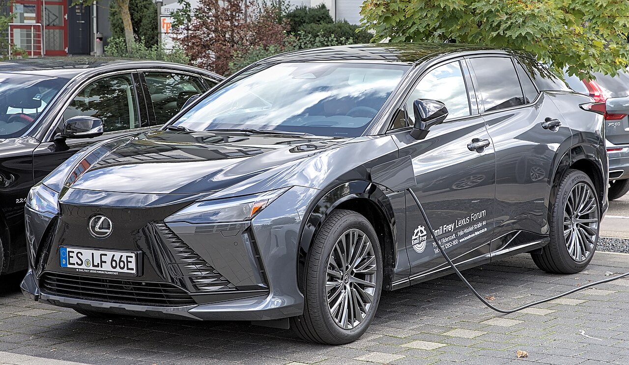 Lexus RZ RZ300e FWD XEAM10