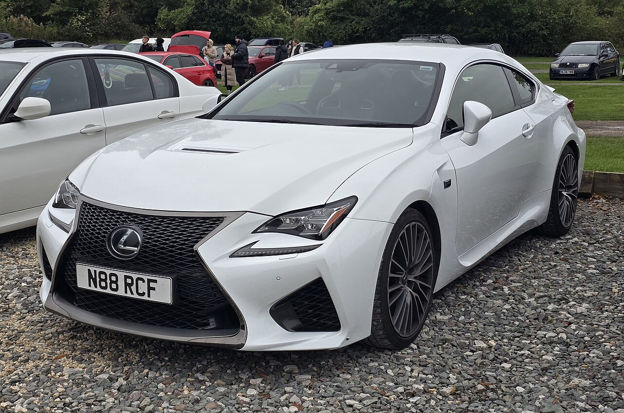Lexus RC F Final Edition USC10