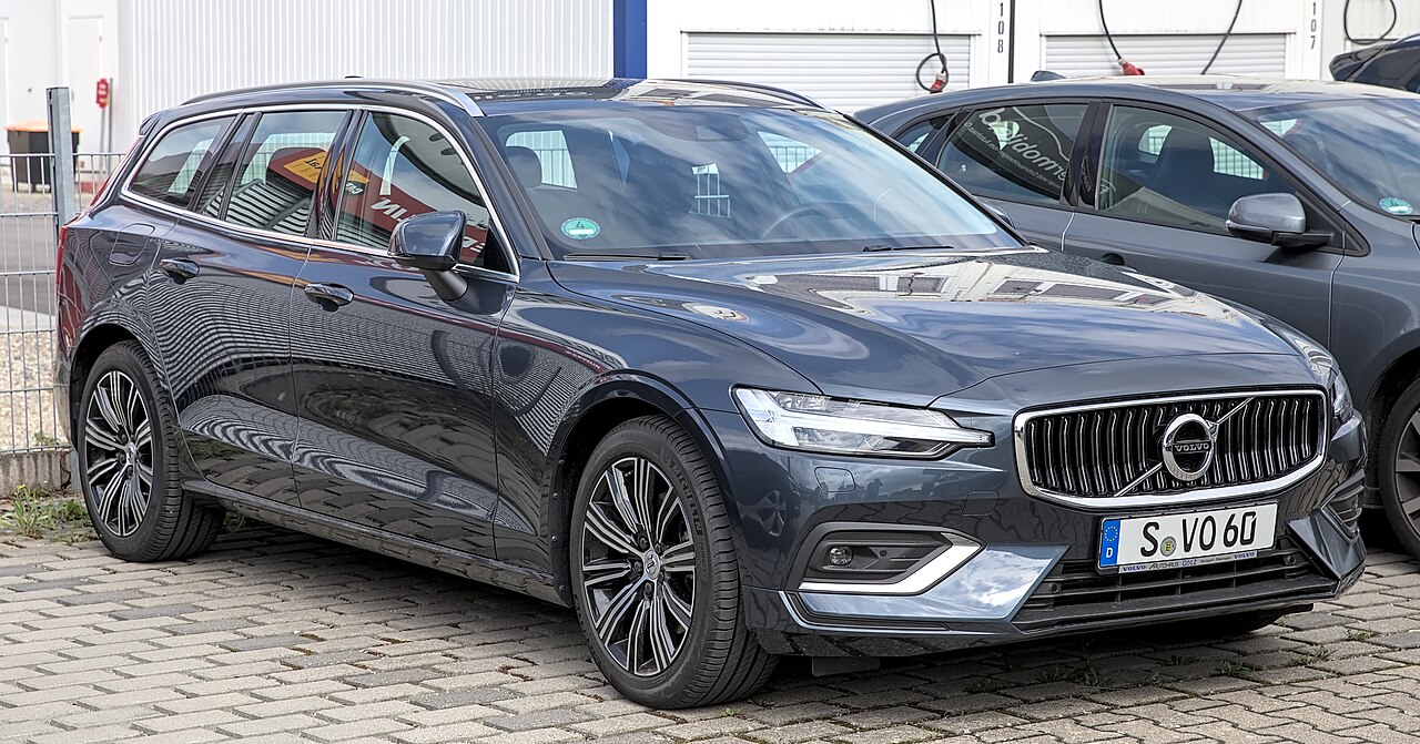 Volvo V60 T8 Recharge Plug-in Hybrid