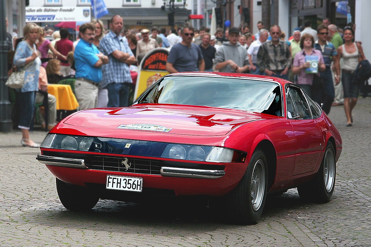 Ferrari 365 GTB/4 Daytona 4.4 V12