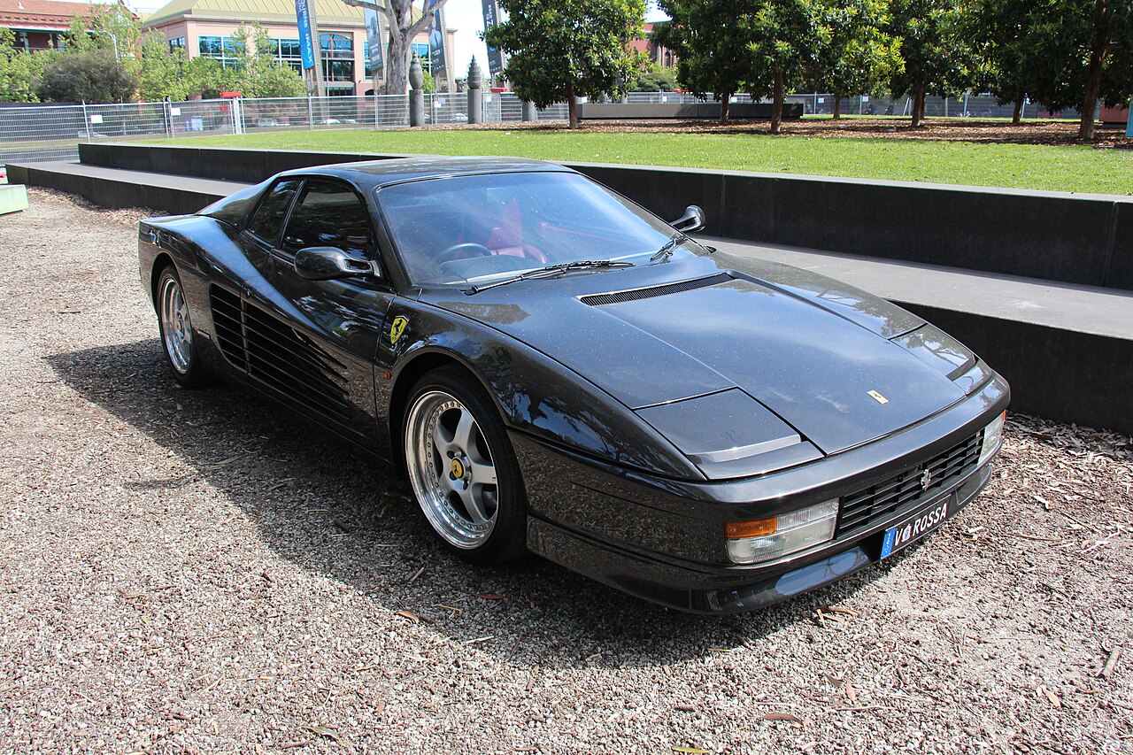 Ferrari Testarossa 4.9 Flat-12