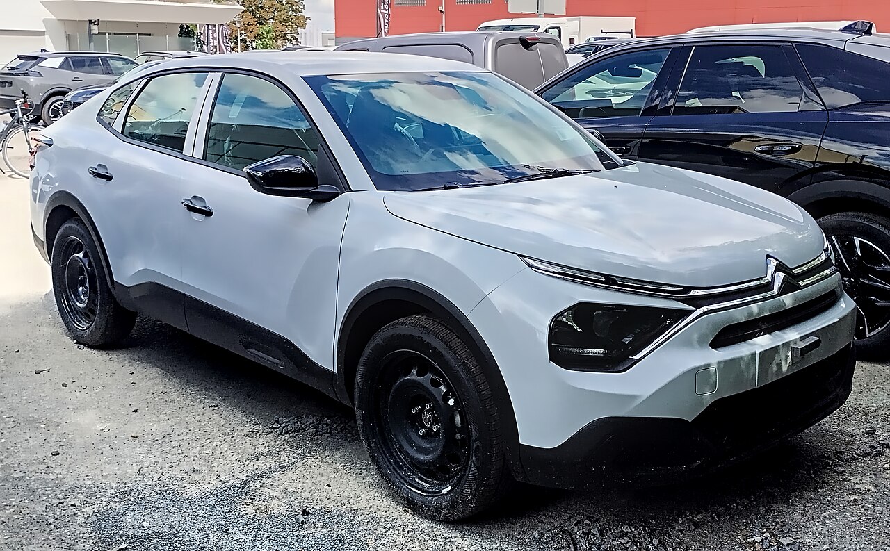 Citroën C4 X 1.2 Hybrid e-DCS6