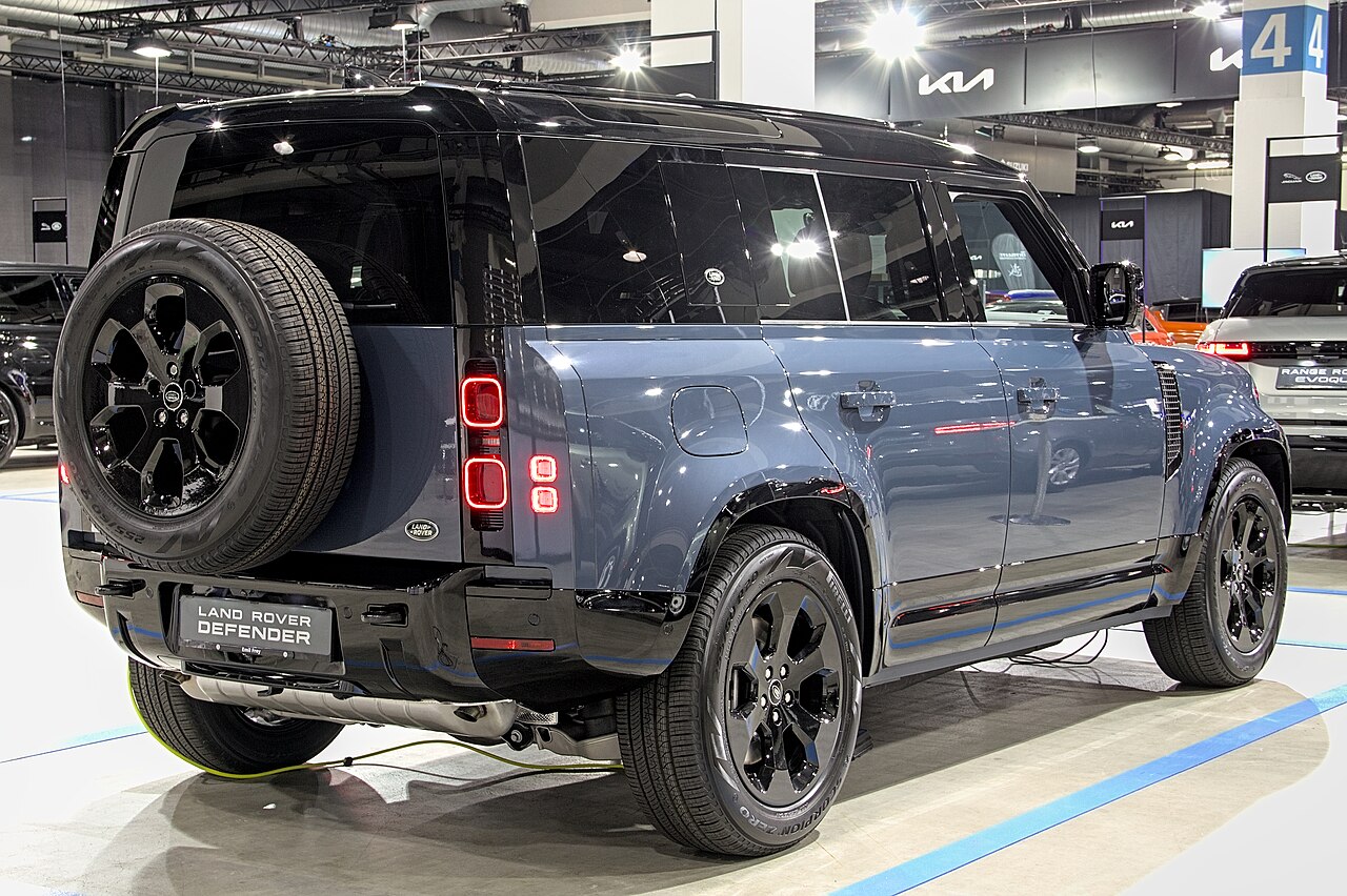 Land Rover Defender 110 P400e PHEV L663