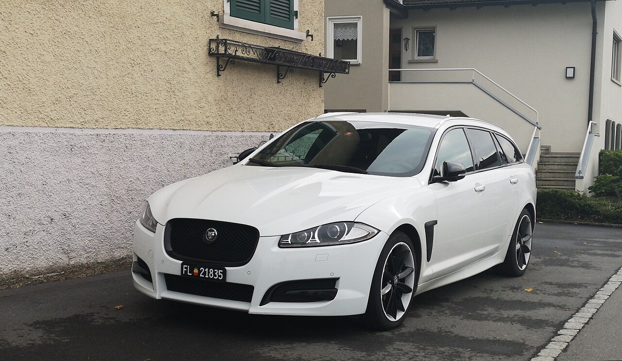 Jaguar XF P300 AWD X260 facelift
